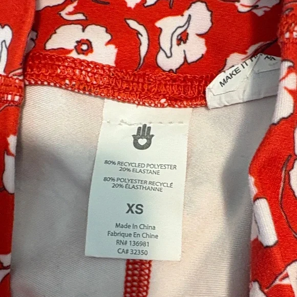 Spiritual Gangster Red Floral Leggings with Cream Blooms SET - Picture 6 of 8